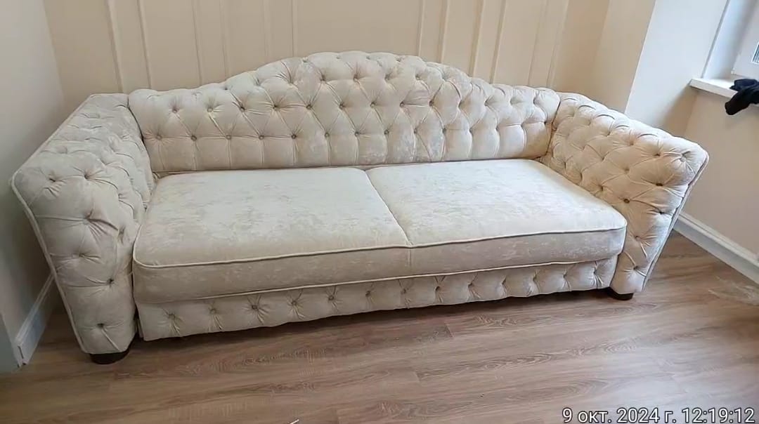 Замена обивки дивана на дому. Сенгилей