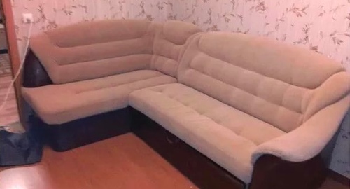 Перетяжка углового дивана. Сенгилей